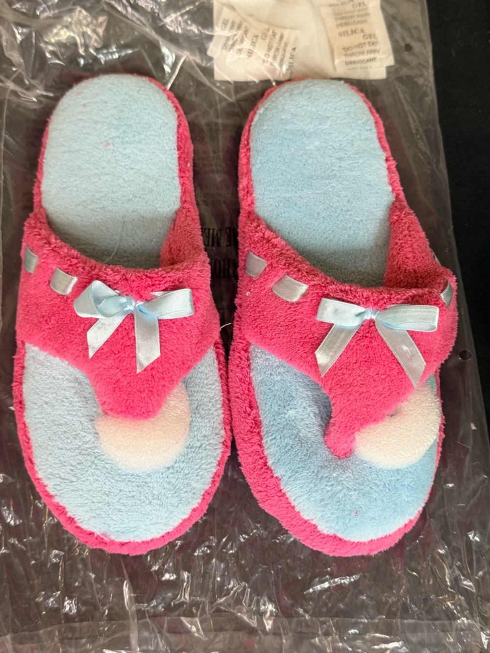 Plush Pink and Light Blue Women's Toe-Post Slippers with Bow